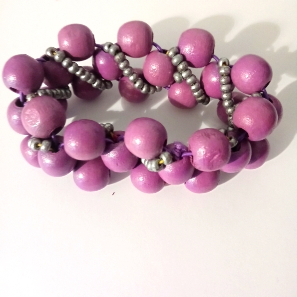 Vintage Women's beautiful purple stretchy Beaded bracelet fits all